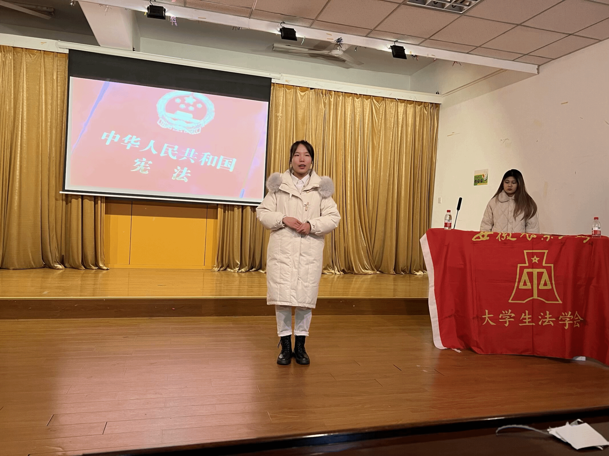 年历2024最新版_老年历黄年历2024_2024年历