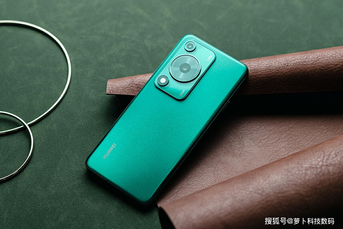 华为充电显示特效怎么开_特效充电华为显示开不了机_华为充电显示特效怎么一直开