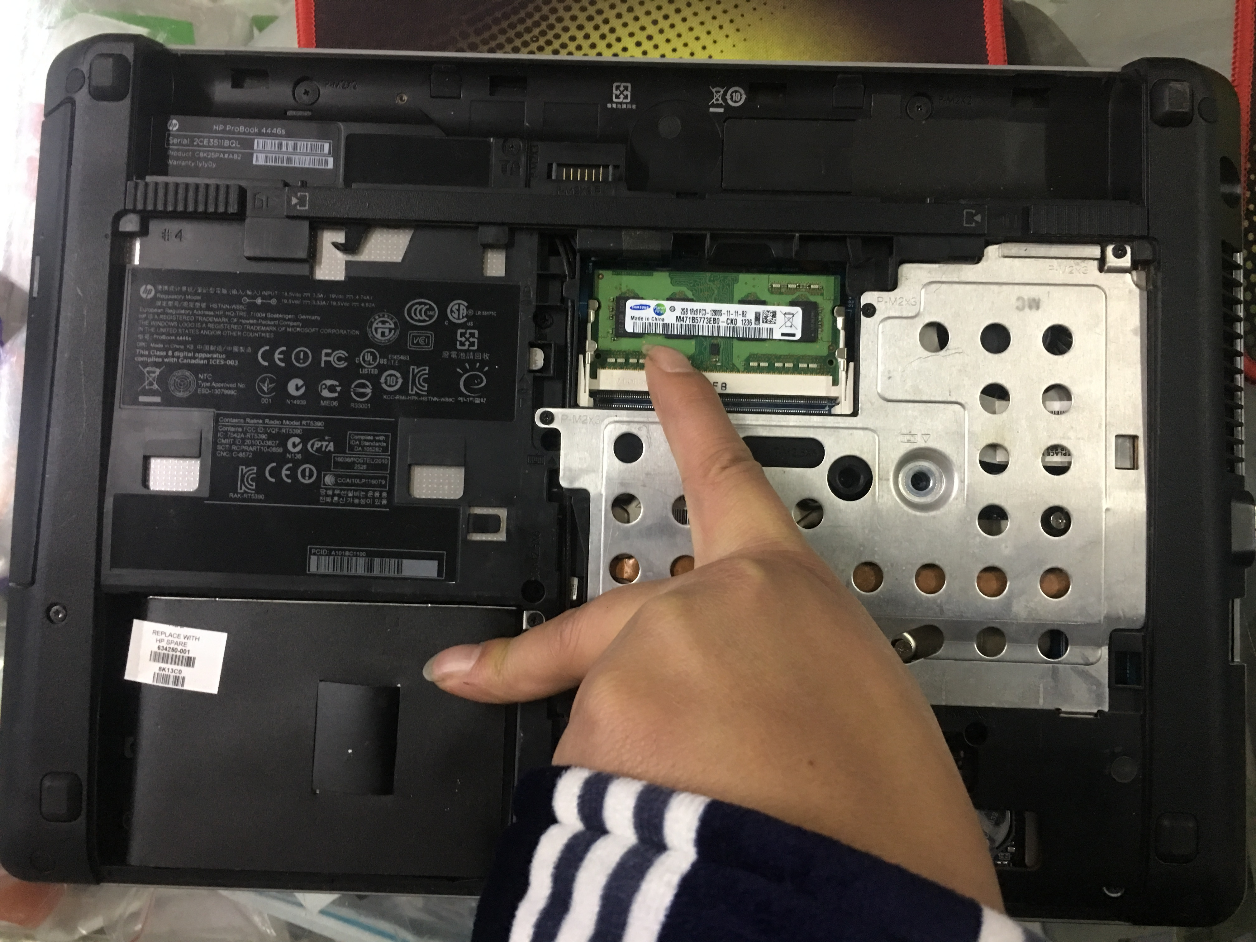 硬盘装电脑后鼠标无法使用_电脑硬盘怎么装_硬盘装电脑上不显示