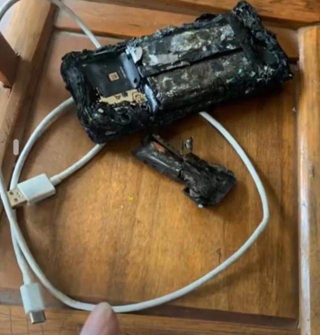 笔记本电脑充不上电是什么原因_笔记本电脑充电是什么状态_为什么笔记本电脑在充电还失电
